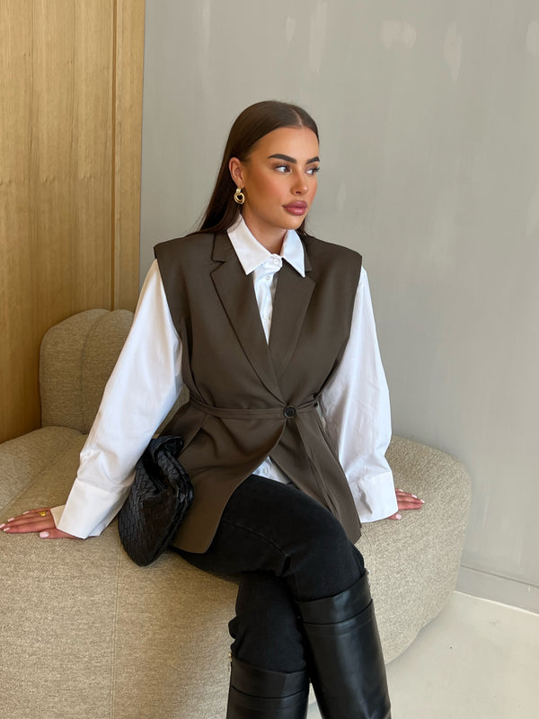 SLEEVELESS BLAZER BROWN