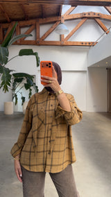 Naomi check blouse camel