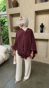 PLISSÉ PONCHO BURGUNDY