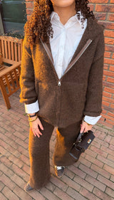 Wool set brown