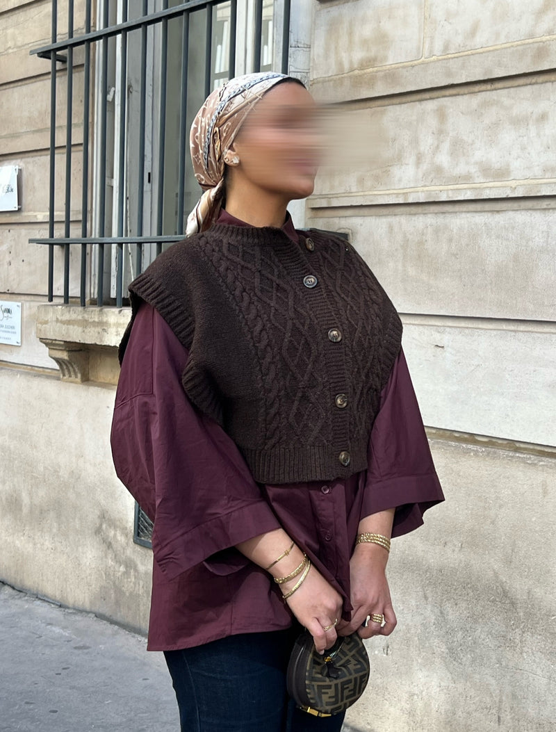 KNITTED GILET BROWN