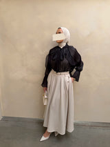 RUFFLE BLOUSE BLACK
