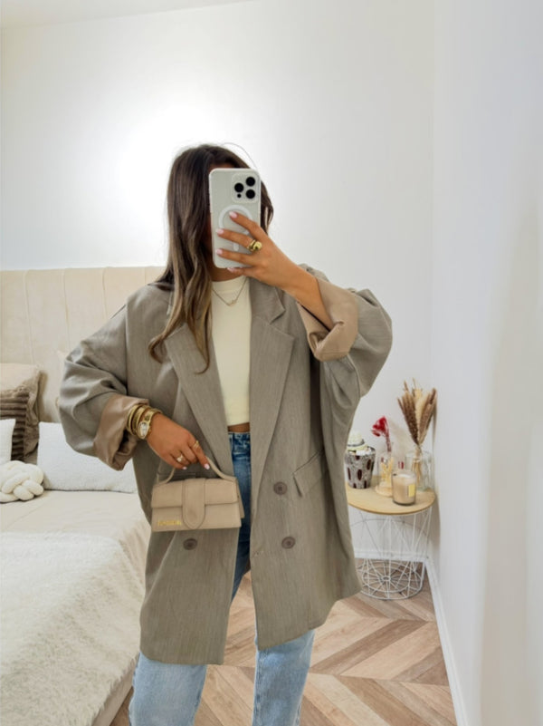 BERRY EXTRA OVERSIZED BLAZER TAUPE