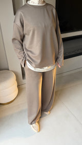 EVERYDAY COMFY SET TAUPE